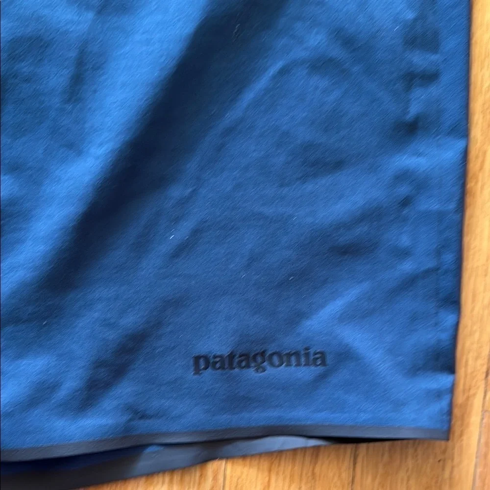 Patagonia sz 38 Men's Blue +black Swim Shorts trunks waist 20” inseam 8.5” VGUC